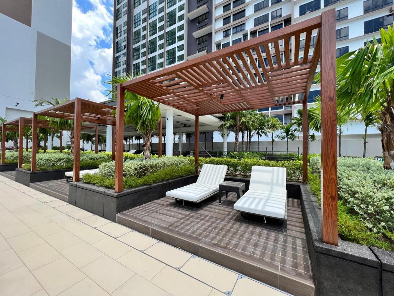 Courtyard By Marriott Hotel 5*