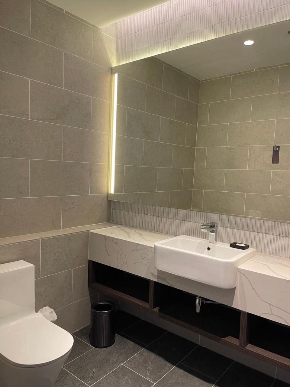 Courtyard By Marriott Hotel